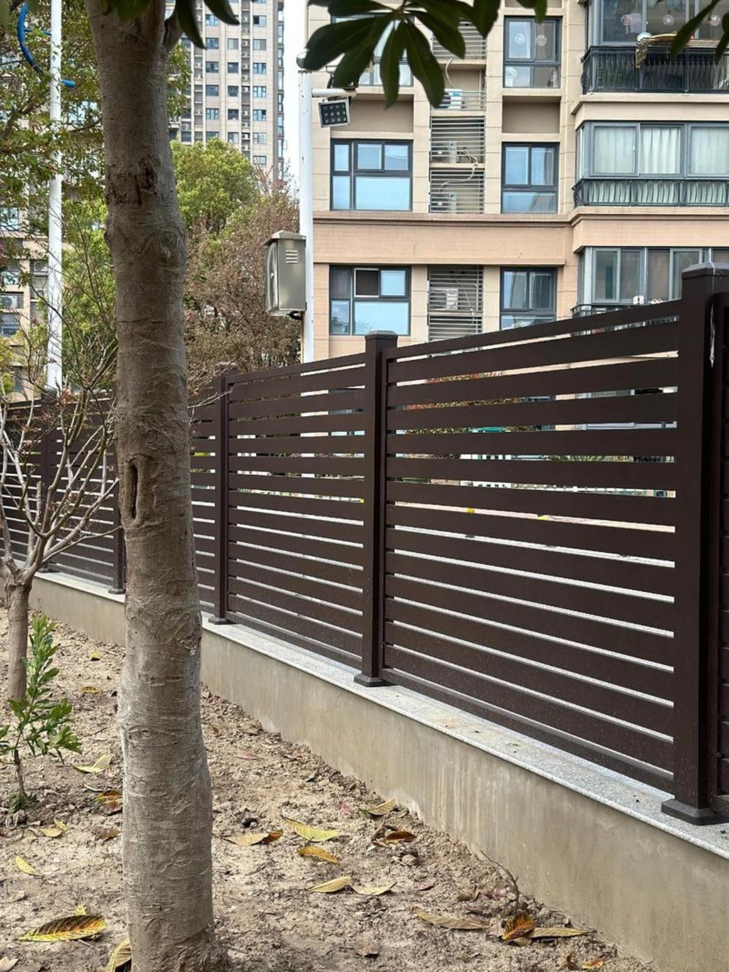 Industrial Style Rustproof Stainless Steel Garden Fence