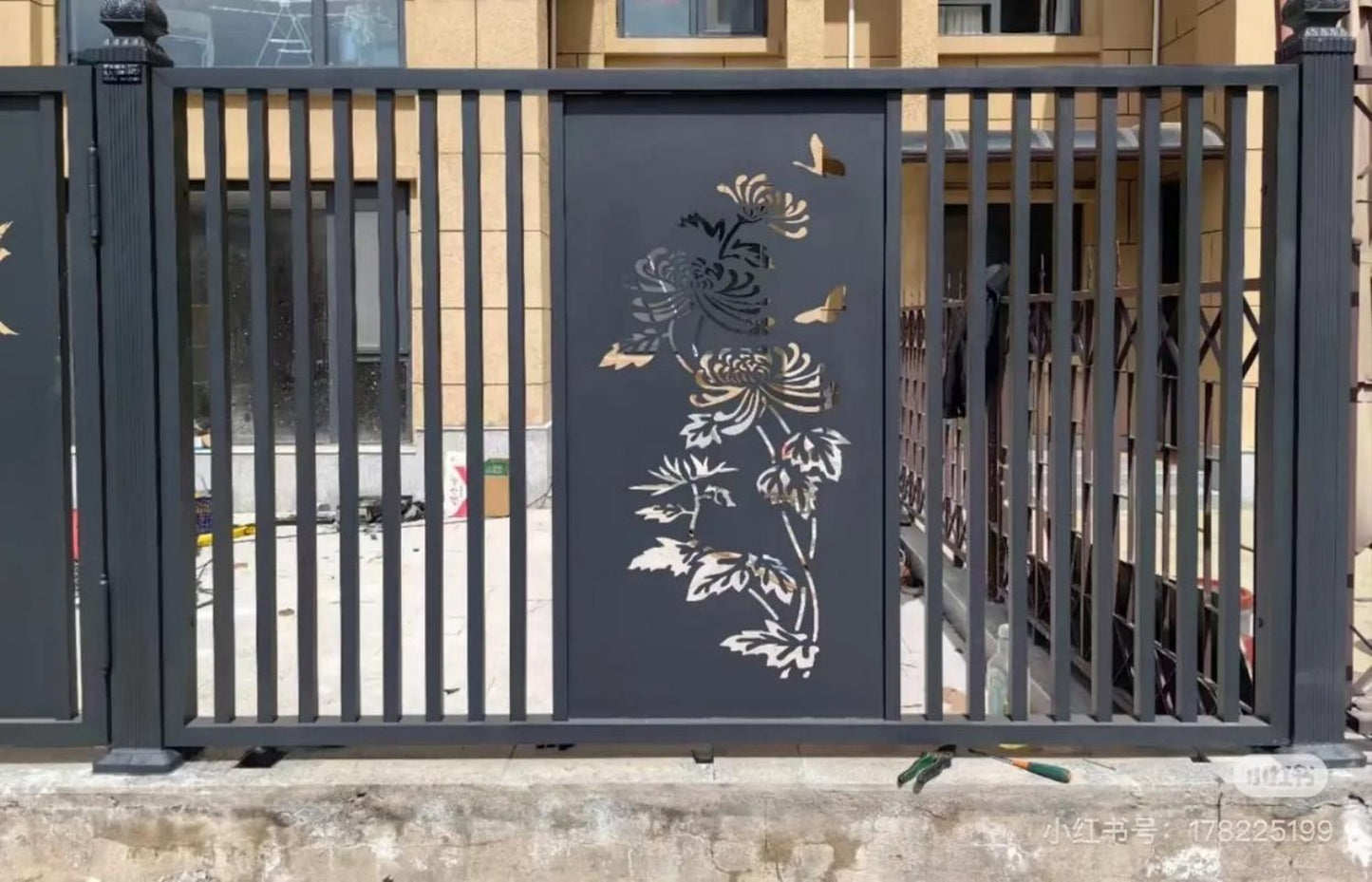 Elegant Durable Home Stainless Steel Garden Fence