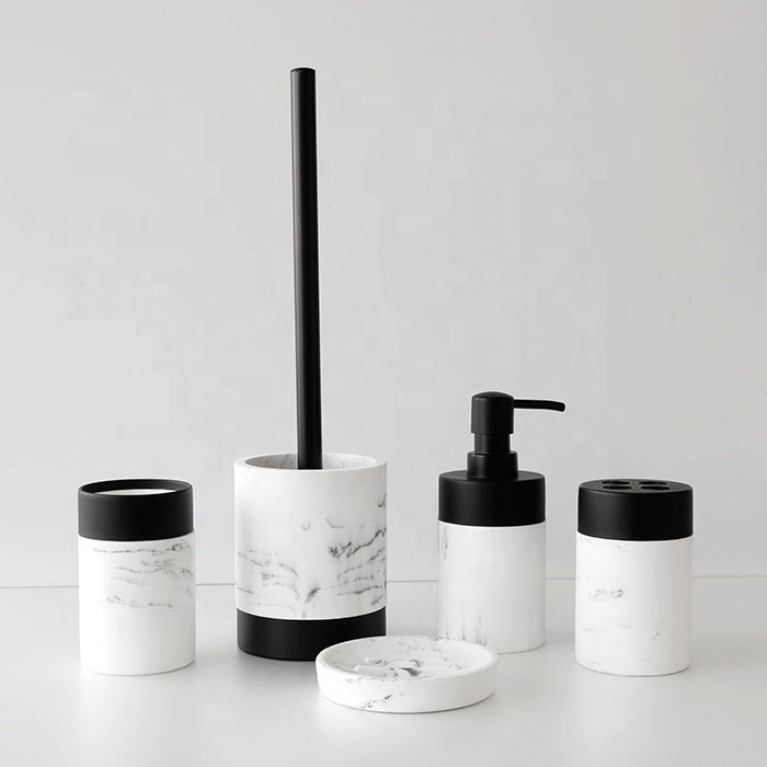 Набор принадлежностей для туалета и ванной комнаты