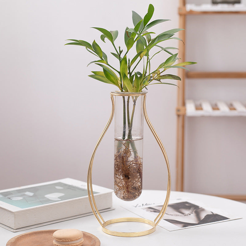 Ora Forĝita Vitra Vazo