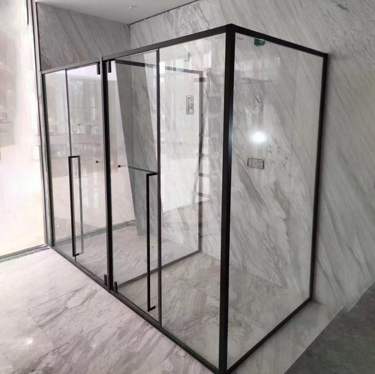 Профиль для угловой душевой кабины Оптимизированное пространство