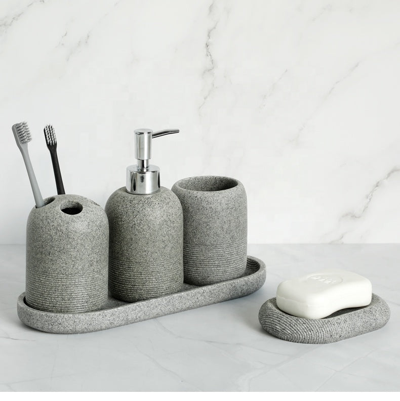 Набор из 5 предметов из полирезины для туалета