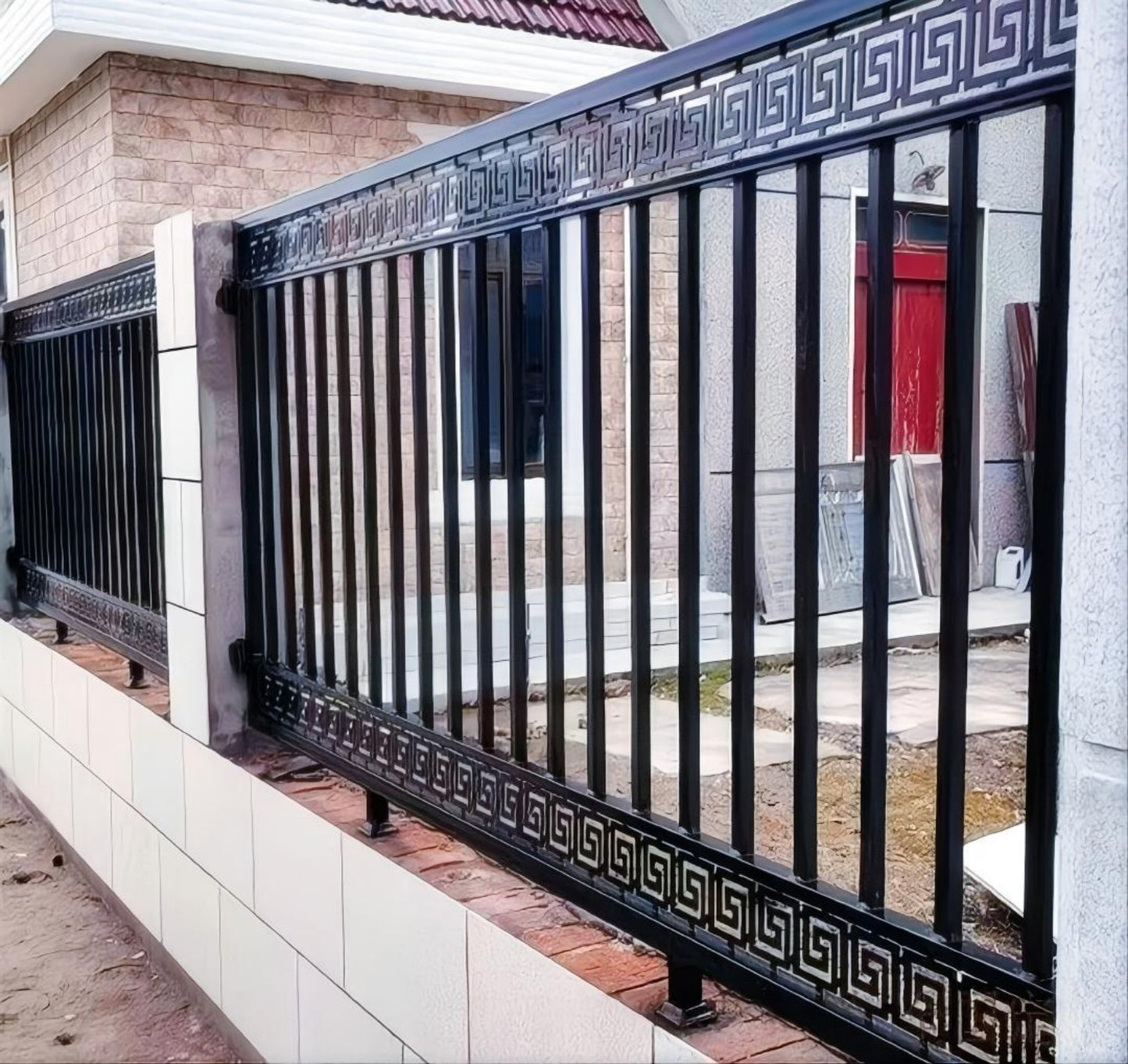 Retro Decorative Heavy Duty Iron Garden Fence