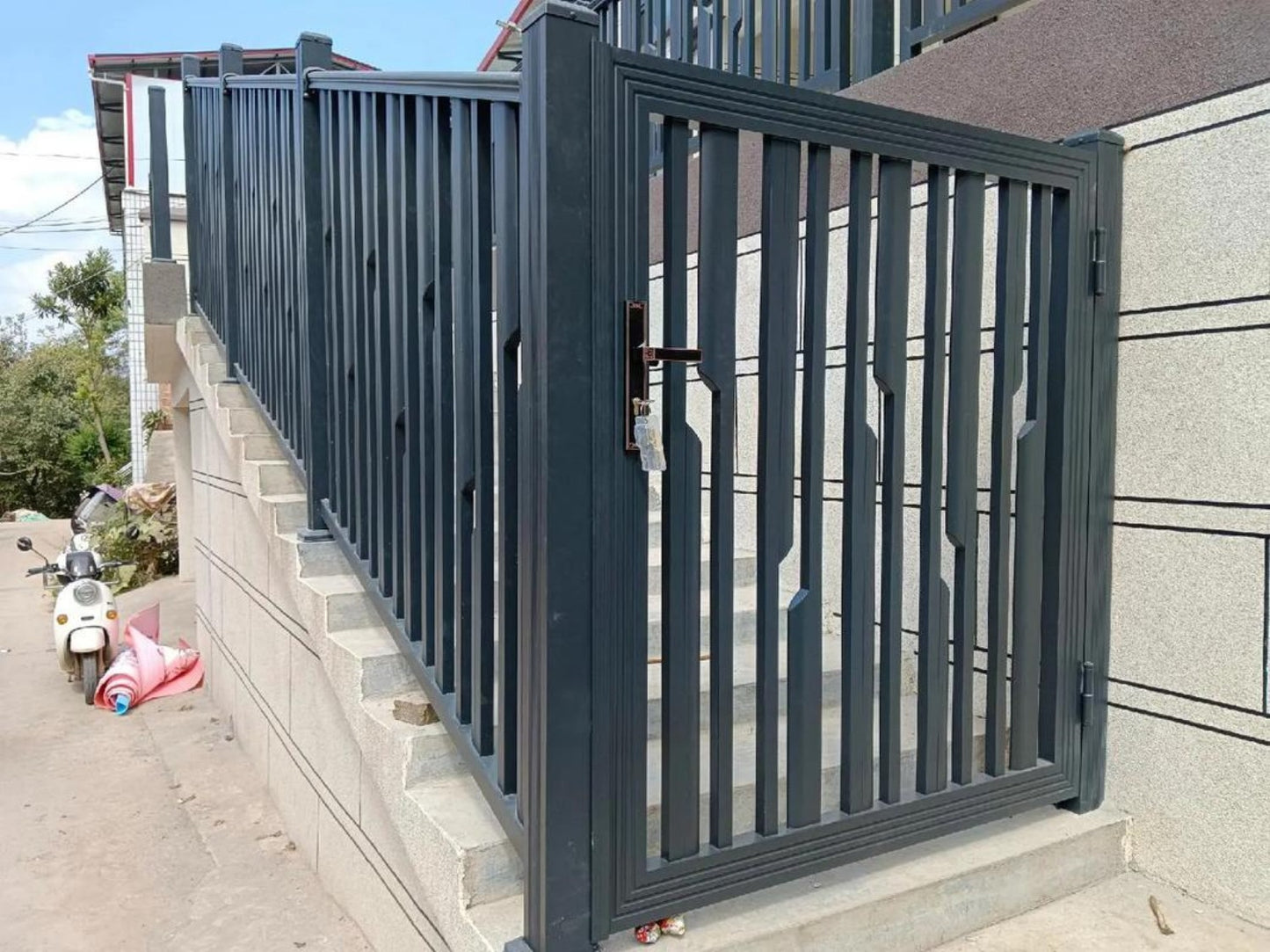 Elegant Durable Home Stainless Steel Garden Fence