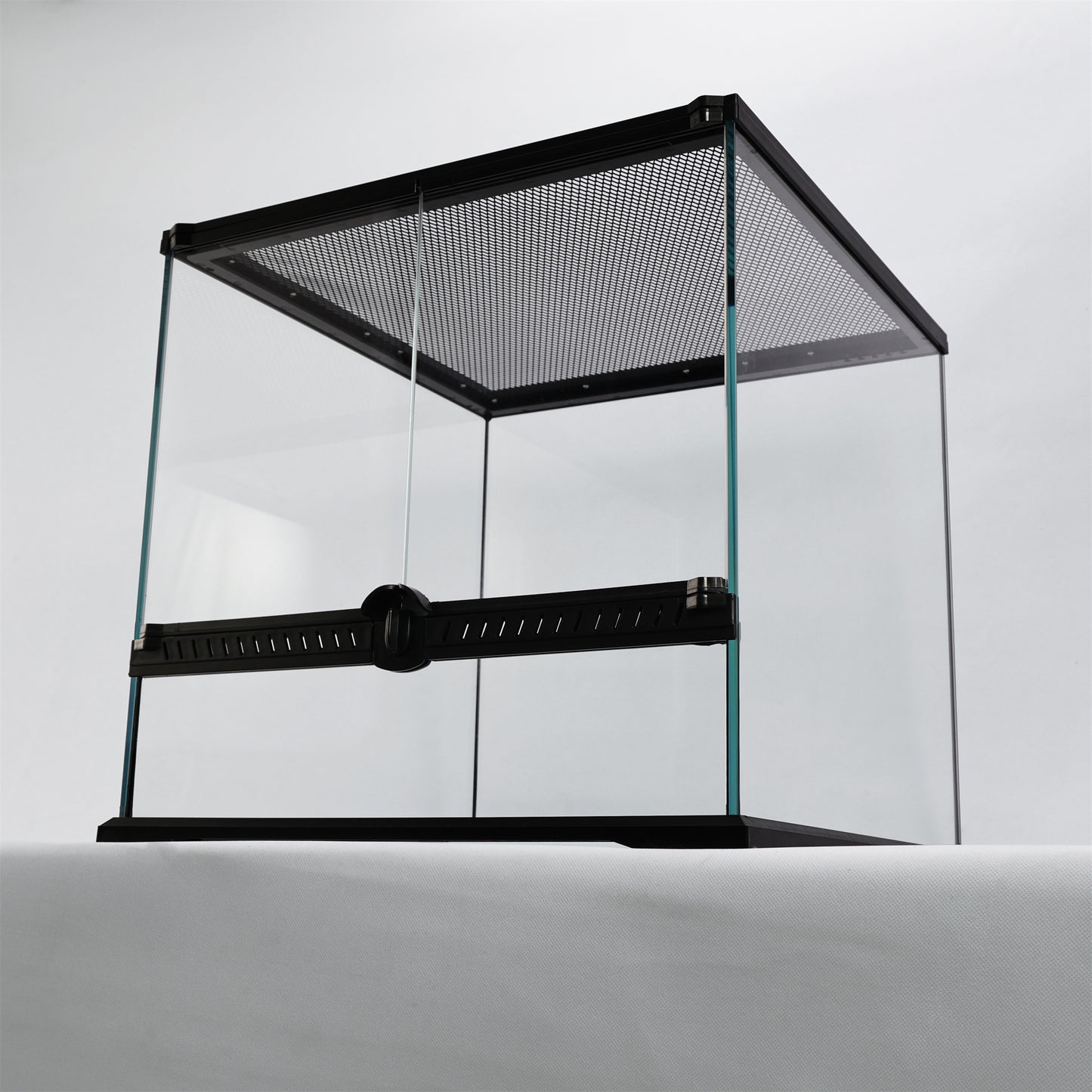 Custom Super-clear Glass Rainforest Tank