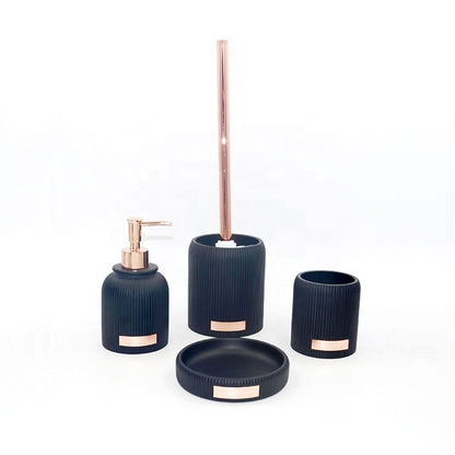 Набор аксессуаров для ванной комнаты из смолы