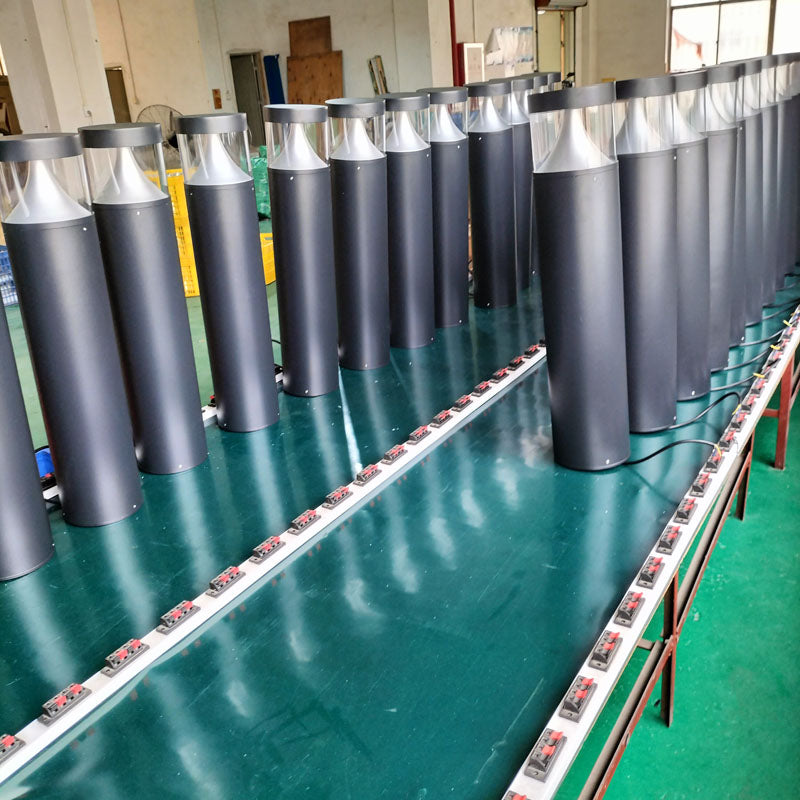 Classic Aluminum LED Bollard Light for Garden