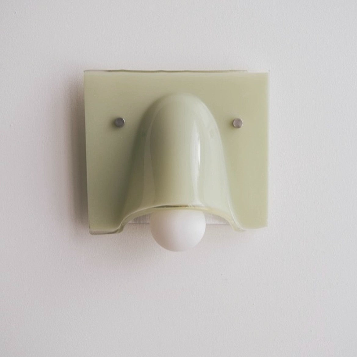 Minimalist Double-headed Wall Lamp