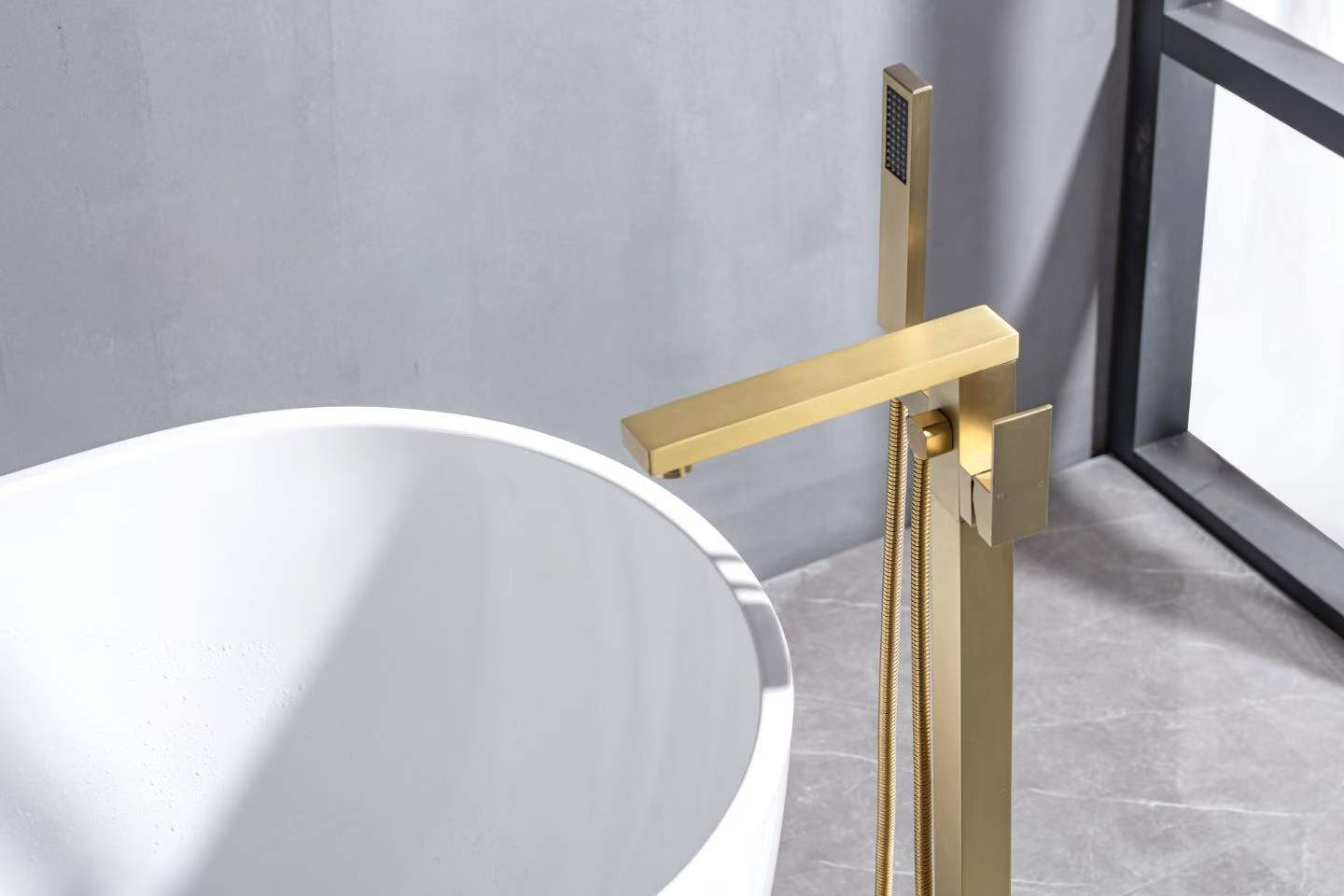 Modern Brushed Gold Floor-standing Bathtub Faucet 61001-G