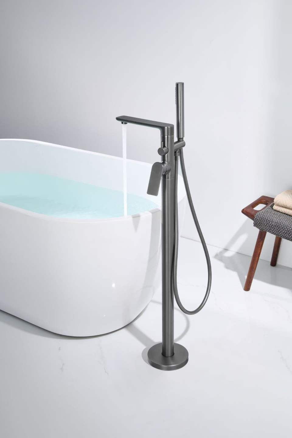 Elegant Smooth Control Bathtub Faucet 61011-12