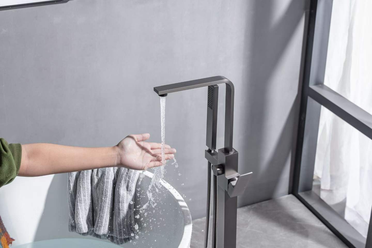 Gunmetal Gray Model Bathtub Faucet 61021