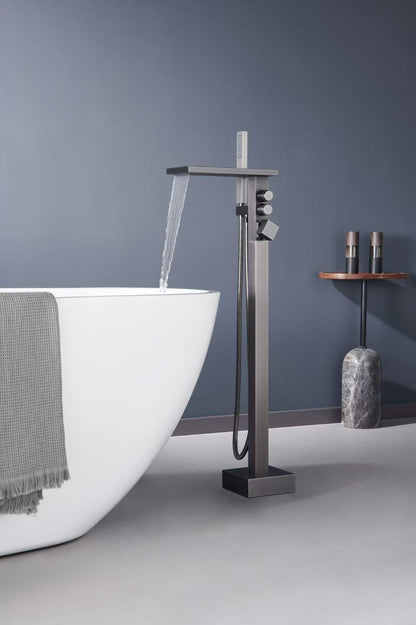 Durable Sleek Single Handle Bathtub Faucet 71002
