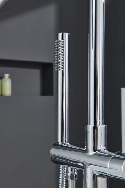 Sleek Polished Chrome Modern Bathtub Faucet 81003