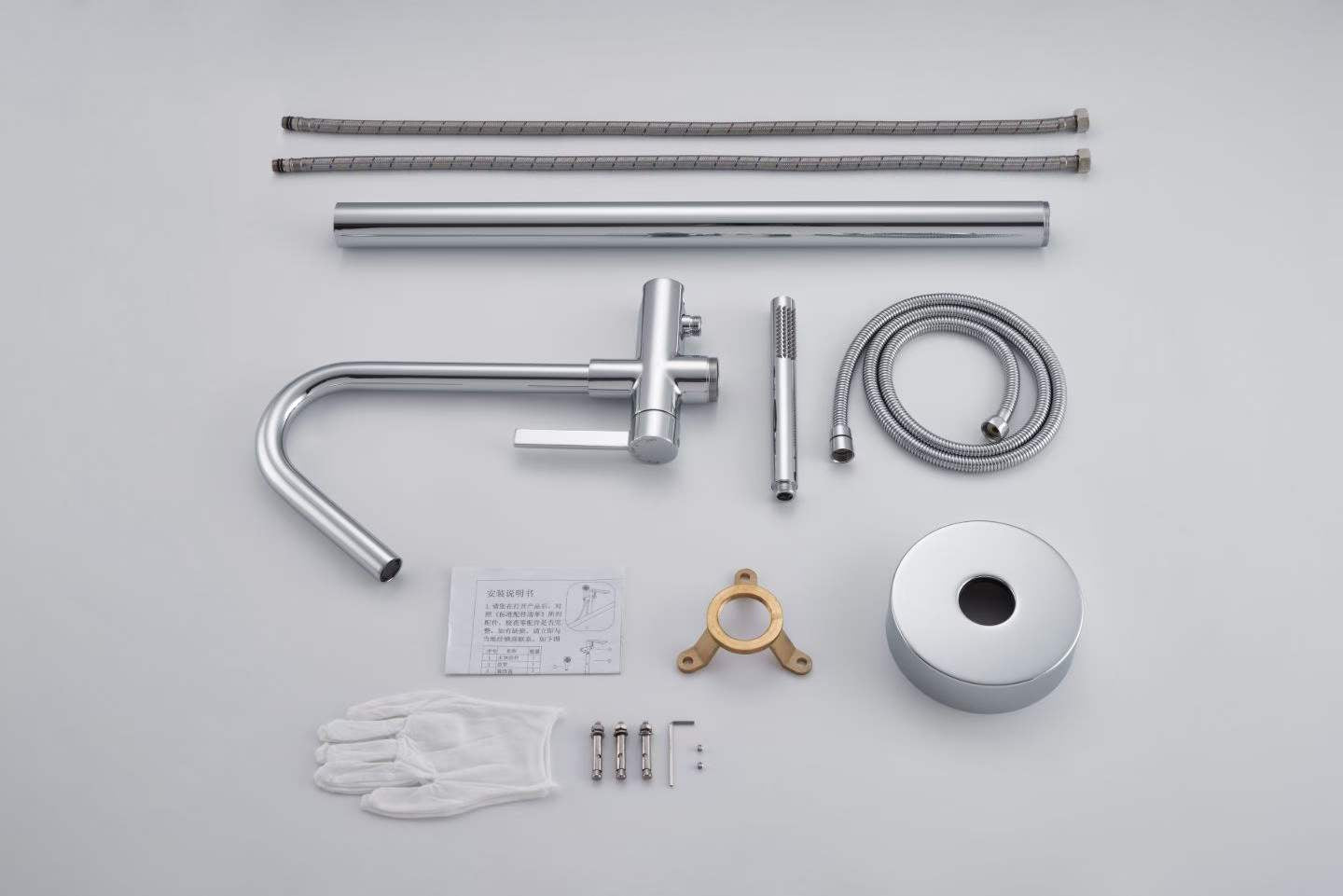 Sleek Polished Chrome Modern Bathtub Faucet 81003