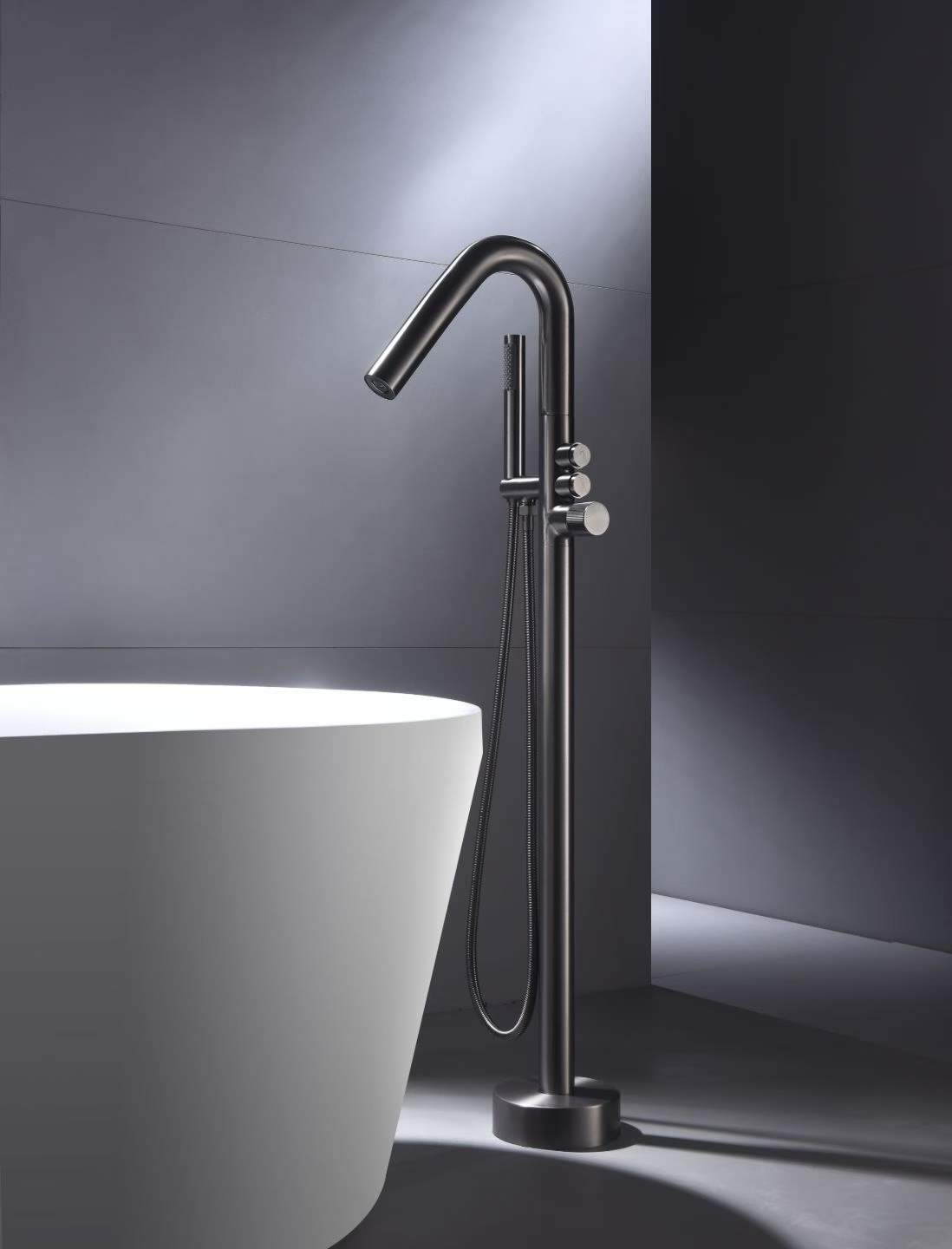 Stable Floor-mounted Bathtub Faucet 81009