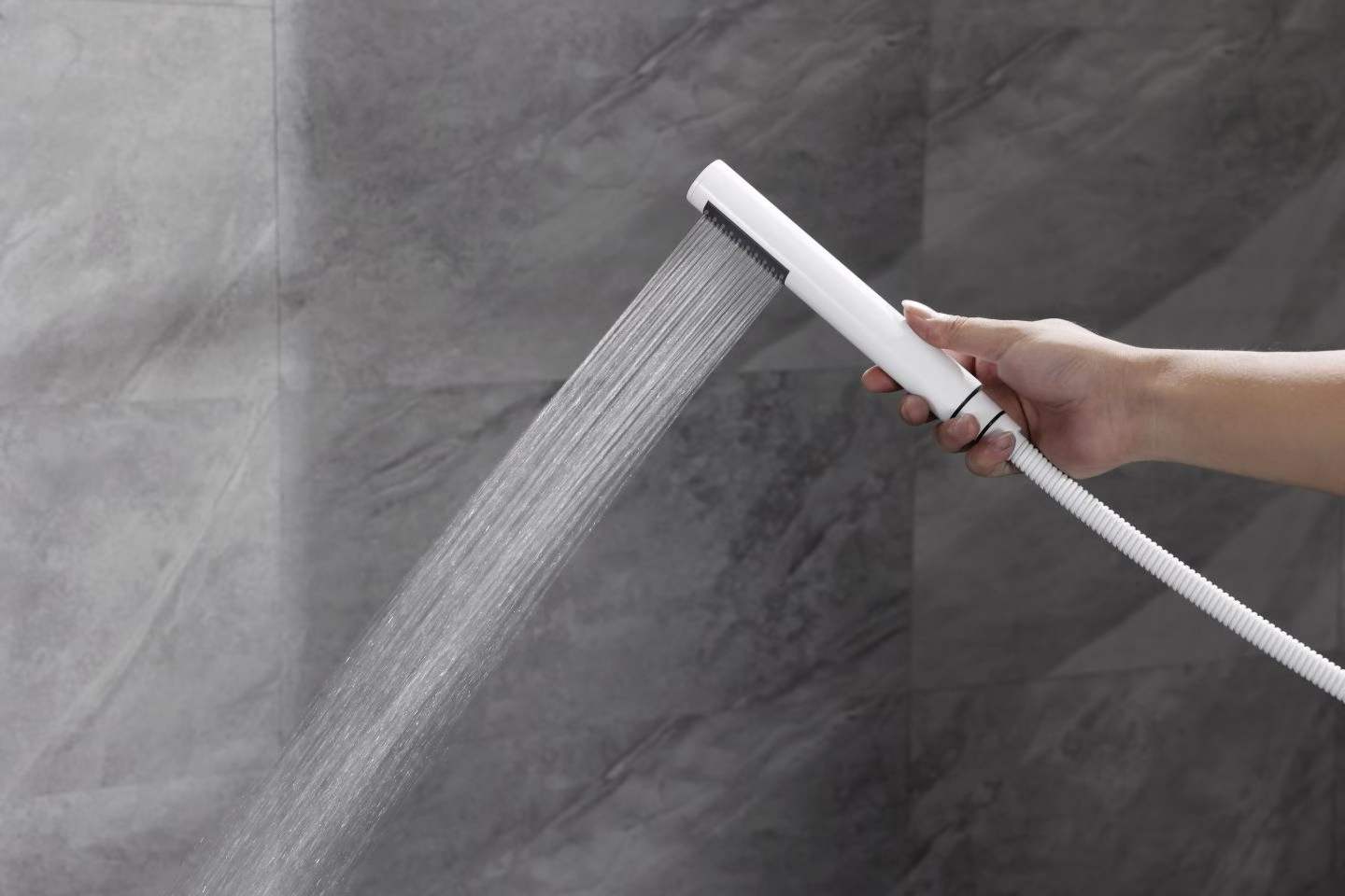 Premium White Copper Durable Bathtub Faucet 81009