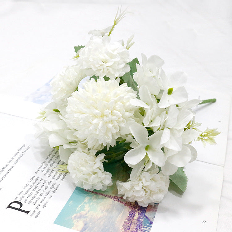 Букет из 5 шелковых цветов