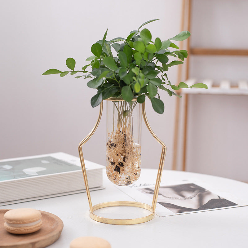 Ora Forĝita Vitra Vazo