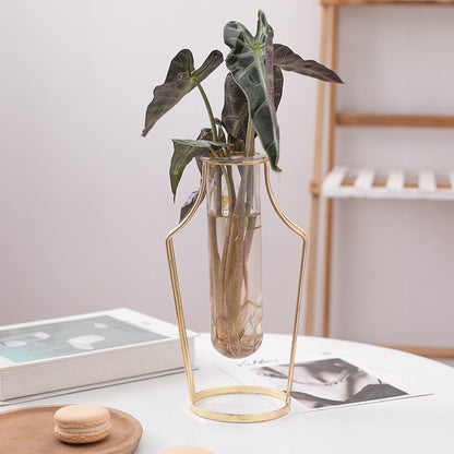 Ora Forĝita Vitra Vazo