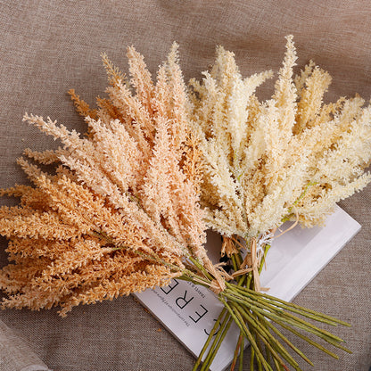 Имитация свадебной цветочной композиции Ло Синфу