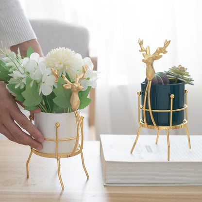 Креативная керамическая ваза с железным оленем