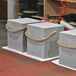 Konkreta Flanka Tablo Tabureto 