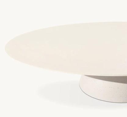 Овальный кофейный столик из бетона